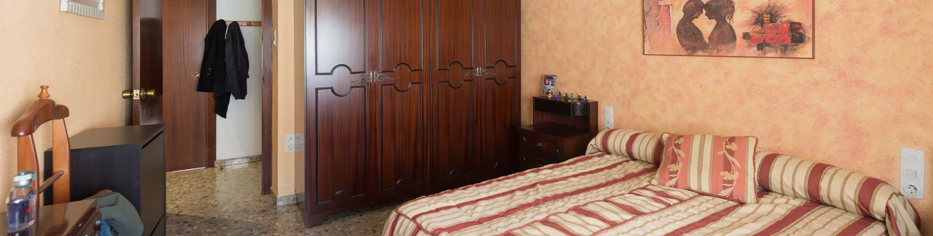 Aspecto de un dormitorio antes de ser reformado